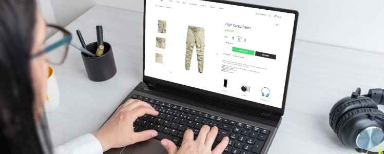 People reviewing products on an e commerce website